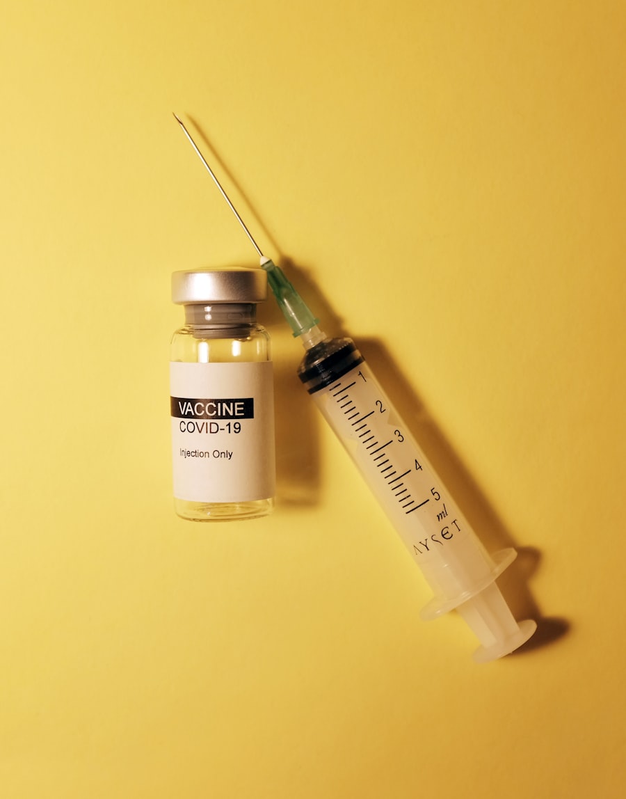 Flacon de vaccin et seringue